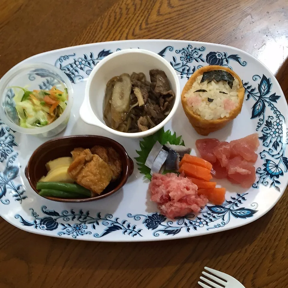 Snapdishの料理写真:お孫様ランチ|yakinasuさん