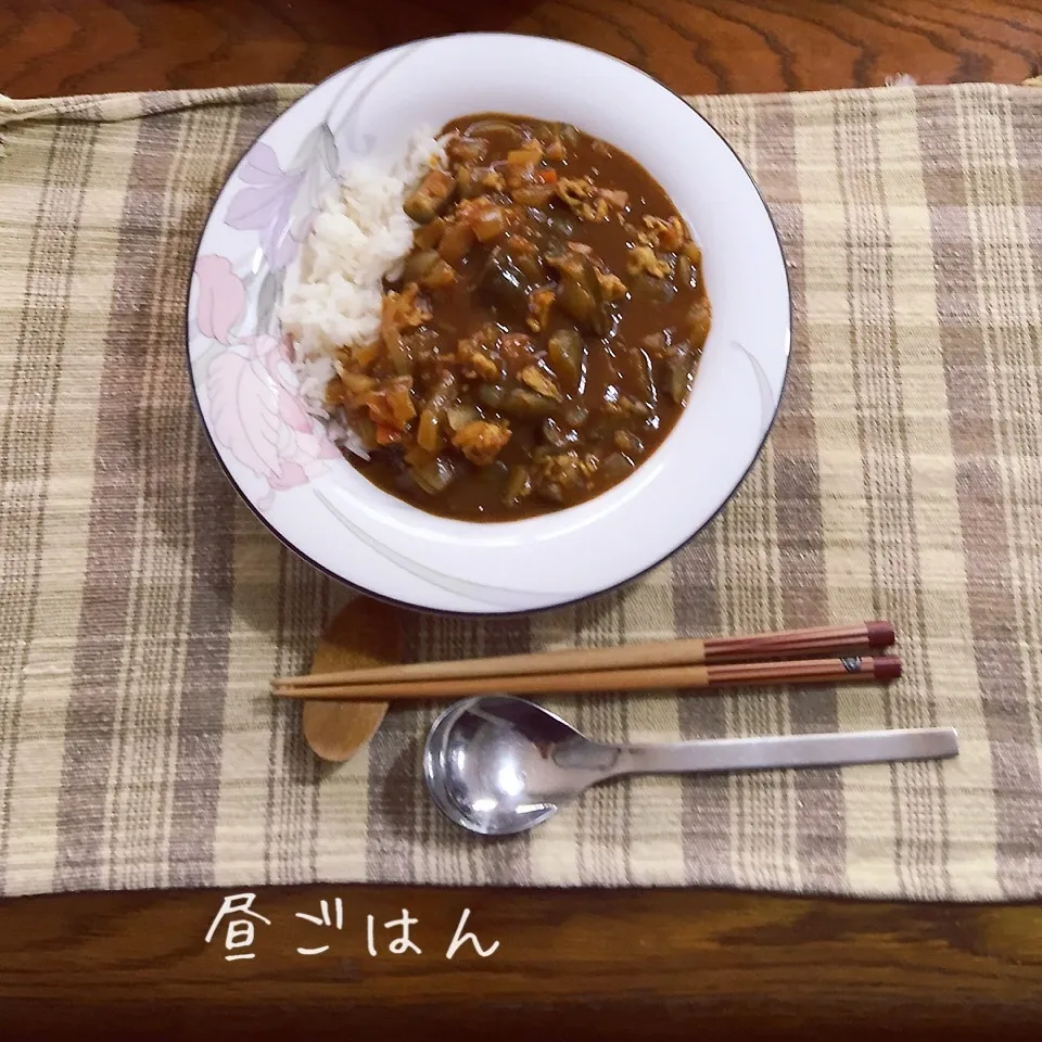 茄子カレー、豆サラダ|yakinasuさん