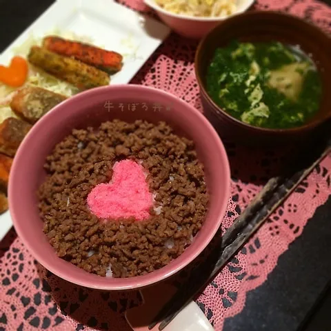 牛そぼろ丼♪|rさん