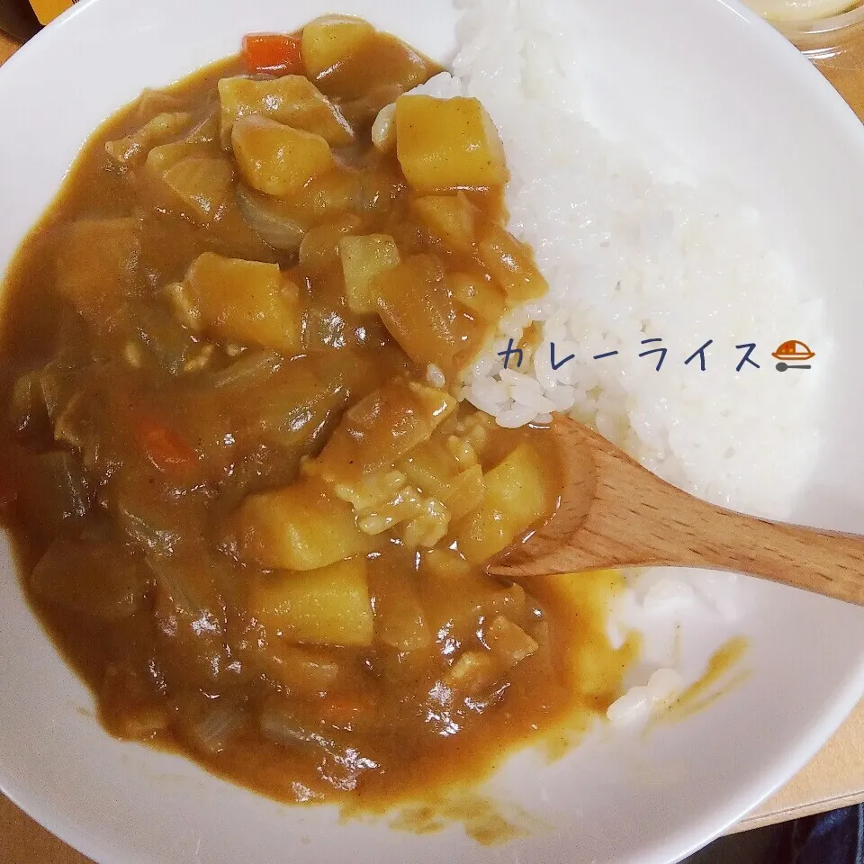 Snapdishの料理写真:カレーライス🍛|さっちゃんさん