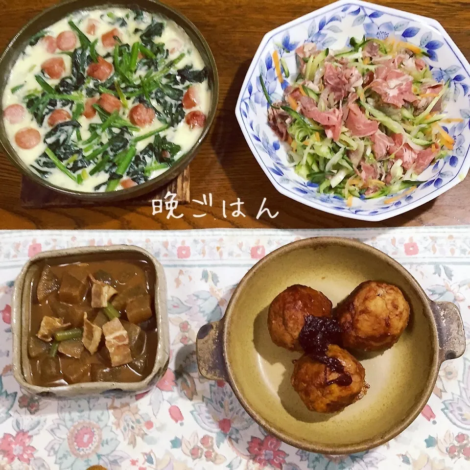 Snapdishの料理写真:おからミートボール、ほうれん草とウインナのグラタン、サラダ|yakinasuさん