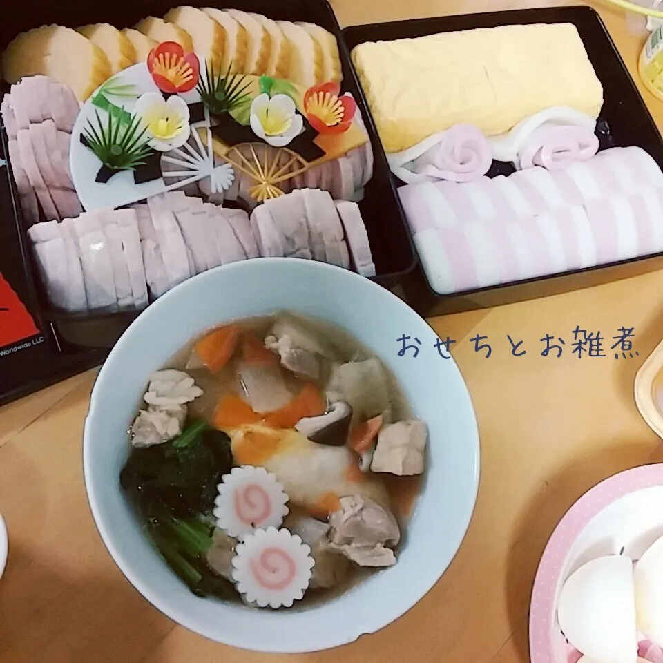 Snapdishの料理写真:おせちとお雑煮|さっちゃんさん