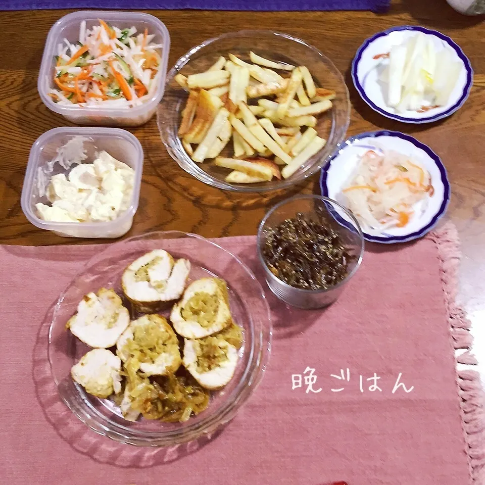 Snapdishの料理写真:トロトロ玉ねぎ入りチキンロール、ポテト、他|yakinasuさん