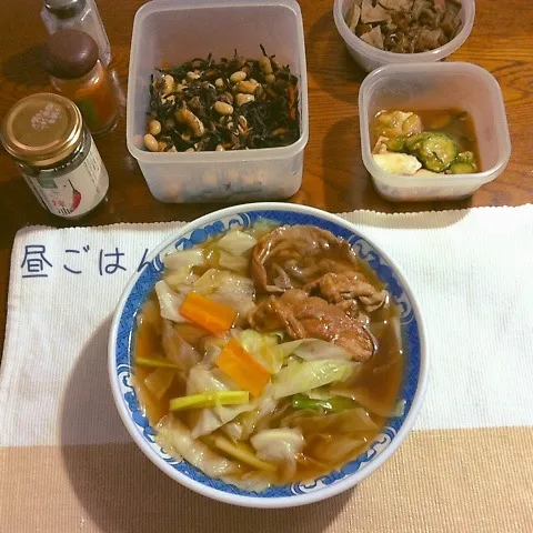 五目ラーメン、ヒジキ、他|yakinasuさん