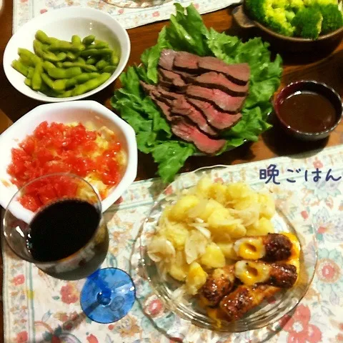 Snapdishの料理写真:ローストビーフ、リヨネーズポテト、竹輪チーズ焼き、サラダ他|yakinasuさん