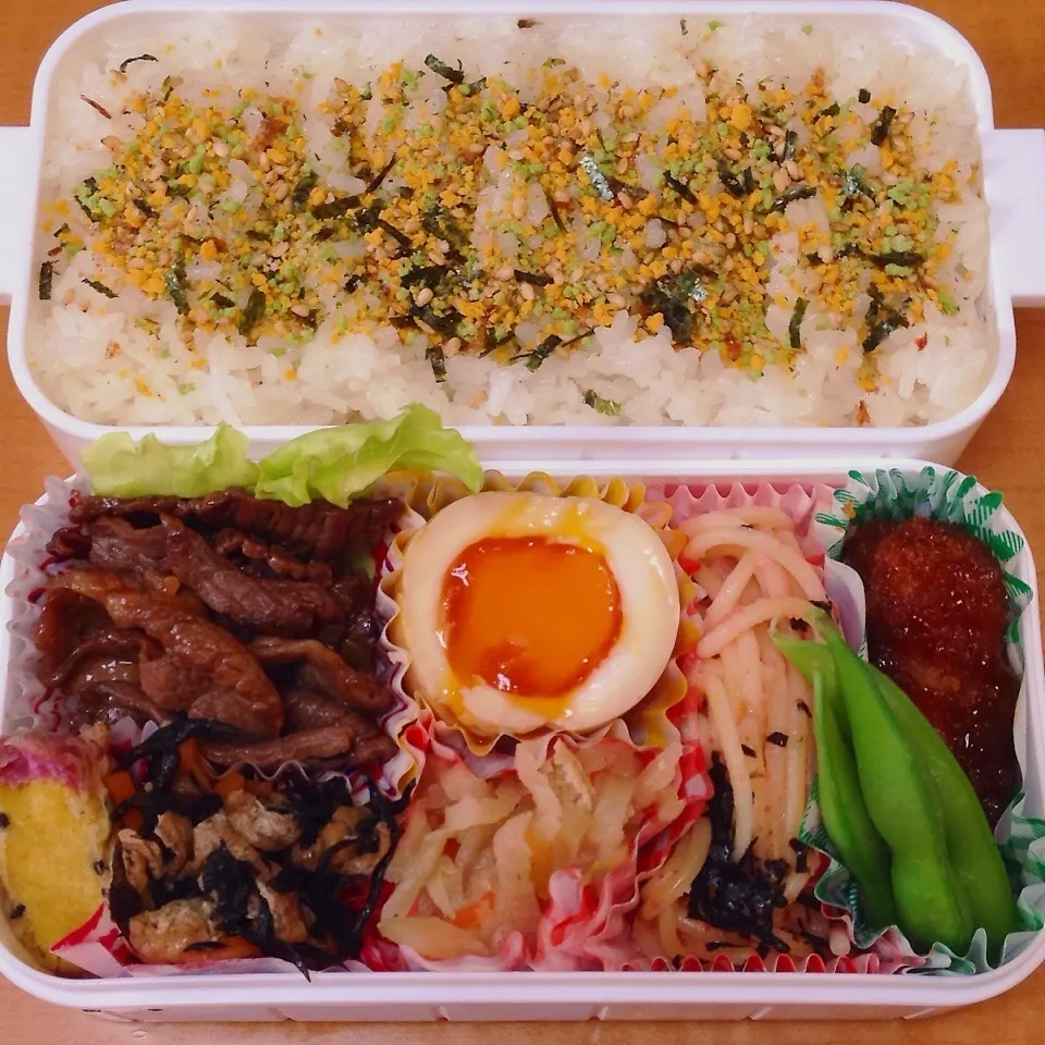 Snapdishの料理写真:娘ちゃんのお弁当。息子ちゃんは朝が早くて買い弁…|としちゃんさん