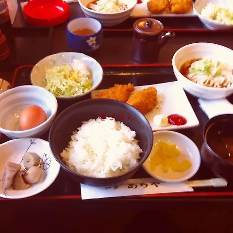 冷やしうどん、魚フライ、卵かけご飯、他|yakinasuさん