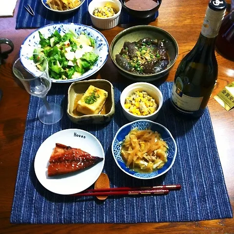 Snapdishの料理写真:揚げ出し豆腐、鯖味醂干し、茄子ピリ辛、浅利ガリバタ、サラダ|yakinasuさん