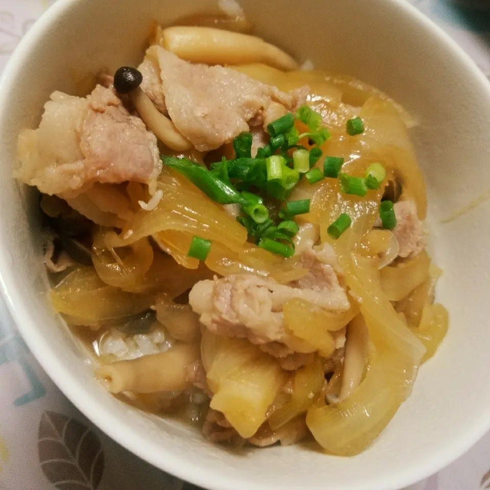 Snapdishの料理写真:しゃなママ様の我が家のつゆだく牛丼♡|かなやんさん