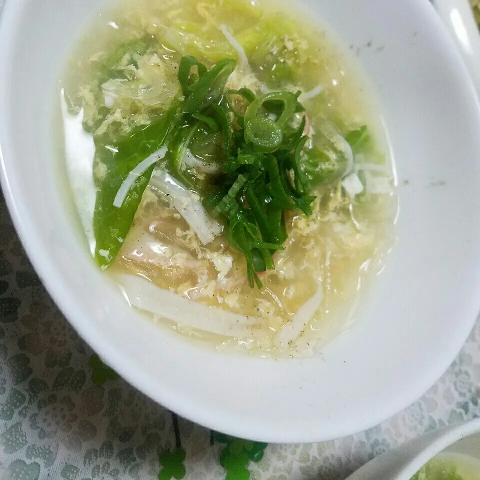 かおりん様の春雨とキャベツのトロたま食べるスープ♡|かなやんさん