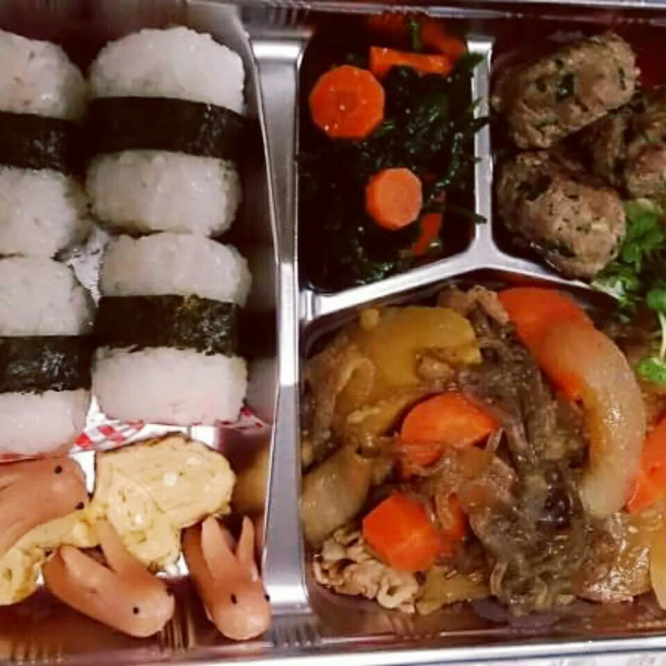 初！お弁当♡|かなやんさん