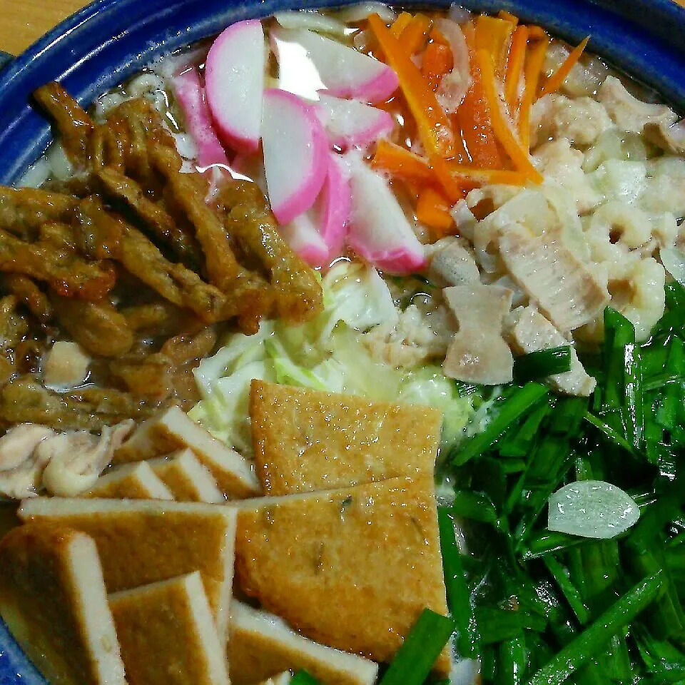 ニラ大量消費その③夏だけどあえて鍋‼もつ鍋うどん|katsunさん