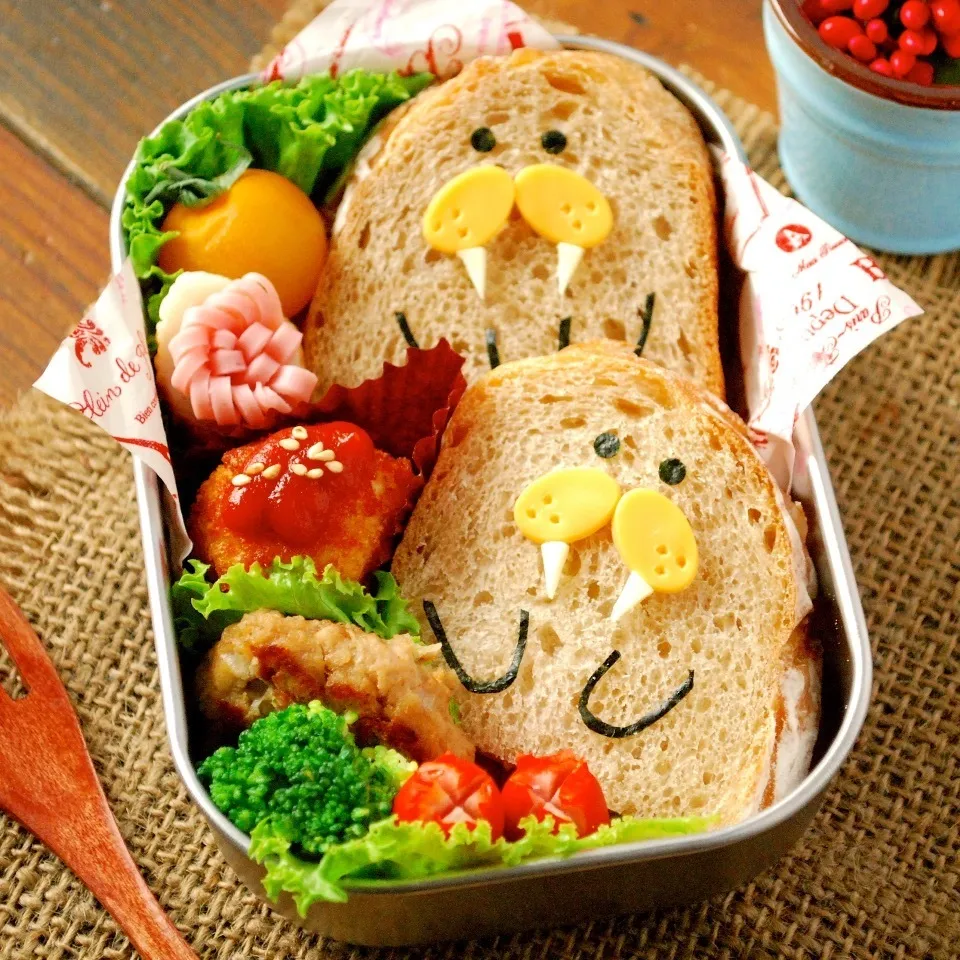 キャラ弁☆セイウチさんのサンドイッチ弁当|ザッキー☆さん