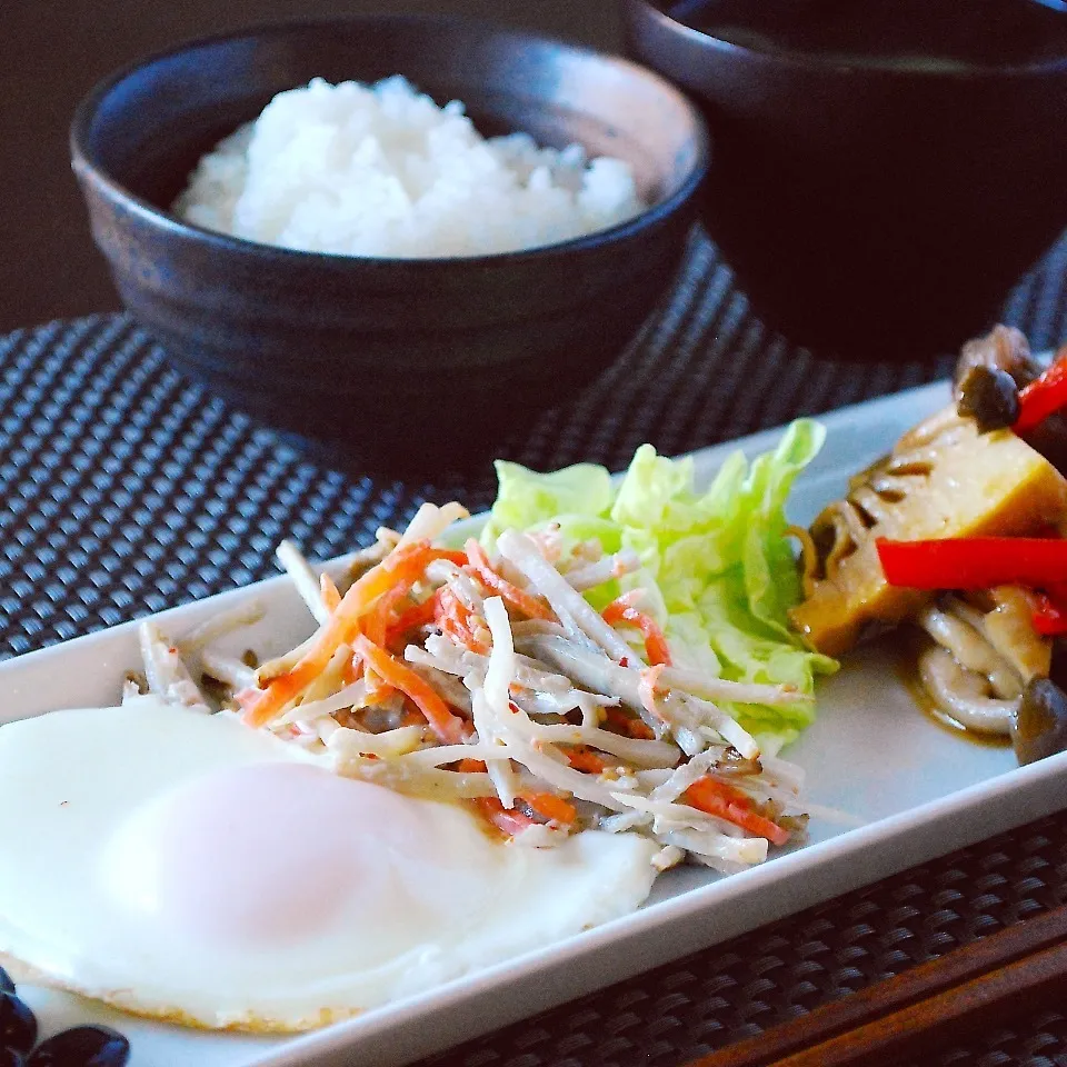 通常モードスタートです！朝ごはんは焼きゴボウサラダ|ザッキー☆さん