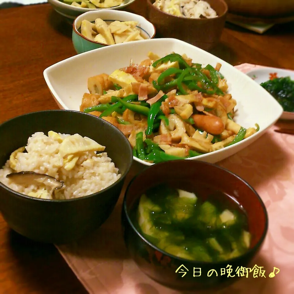 たけのこご飯とたけのこの青椒肉絲風野菜と冷蔵庫に有るもの炒め|おれくっしゃんさん