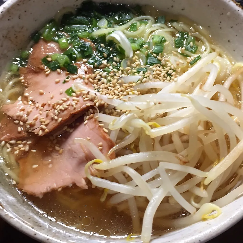 Snapdishの料理写真:和風醤油ラーメン。|Makokoさん