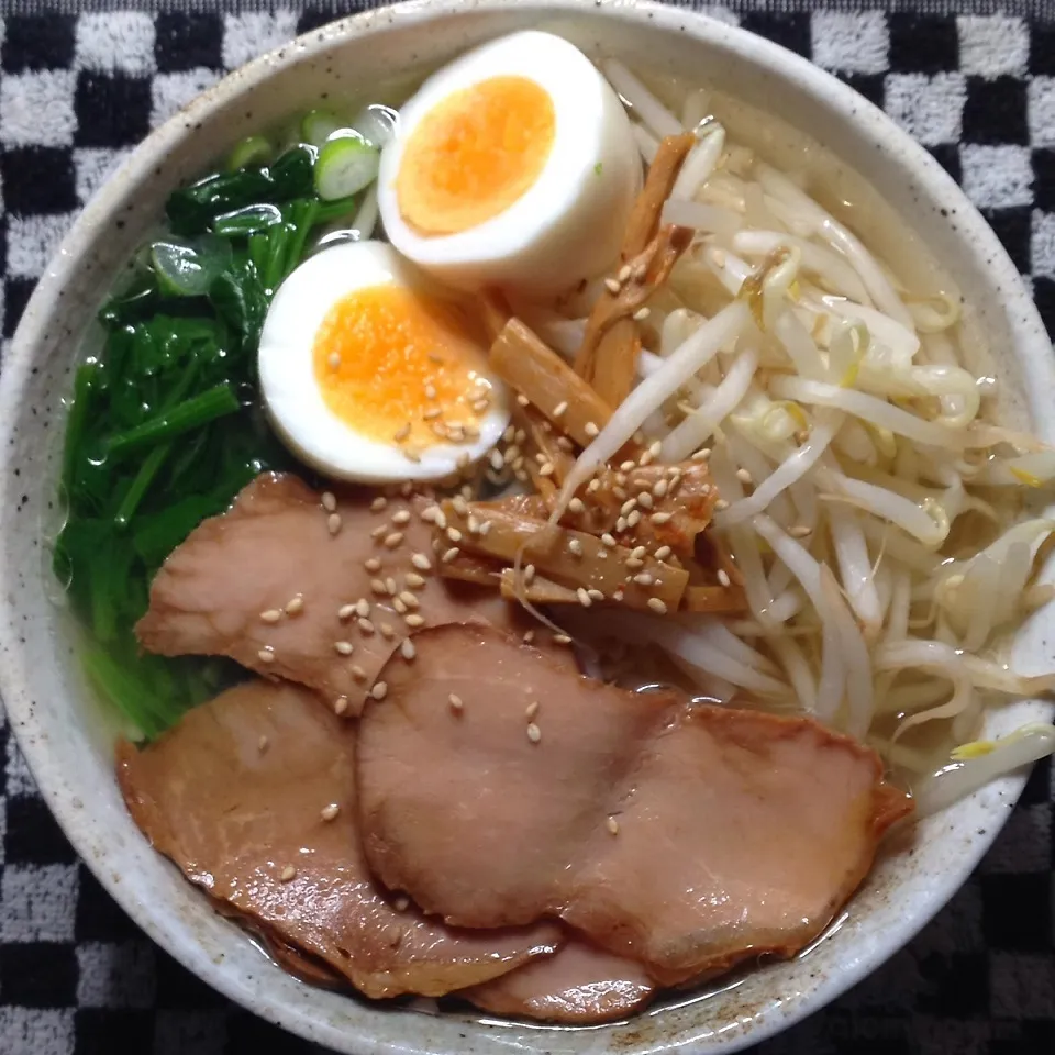 Snapdishの料理写真:塩チャーシュウ麺。|Makokoさん