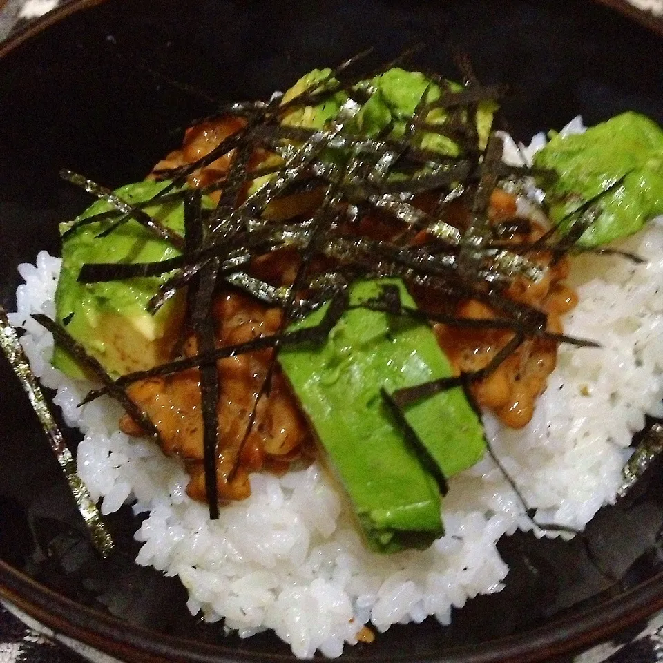 アボカド納豆丼|Makokoさん