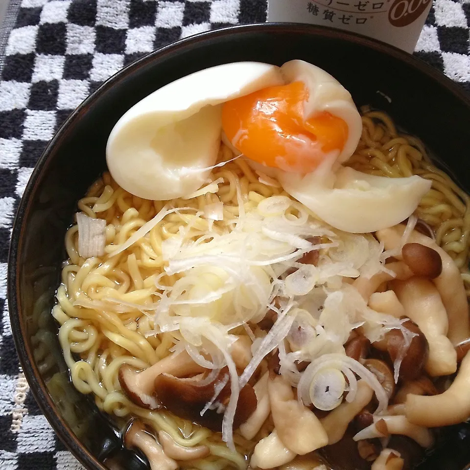 Snapdishの料理写真:塩きのこ塩ラーメン|Makokoさん