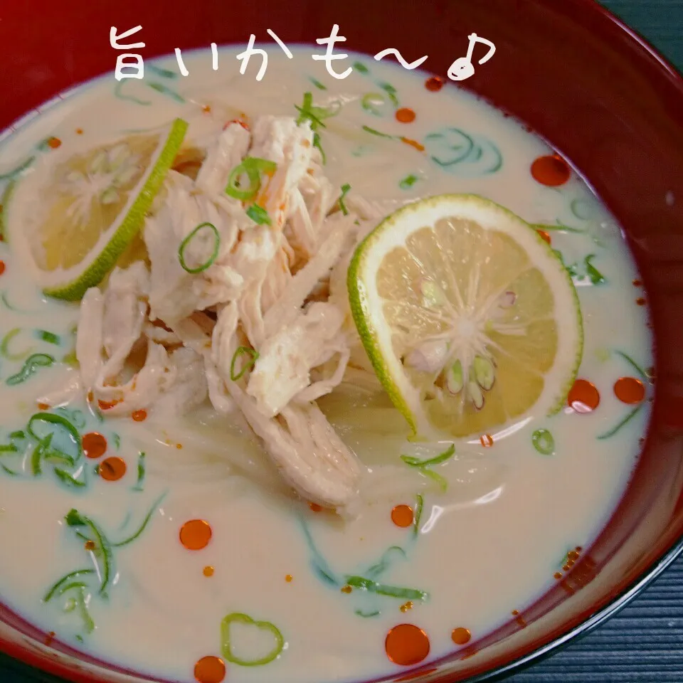 さっぱり鶏肉とかぼすの豆乳うどん|マイケルの料理さん