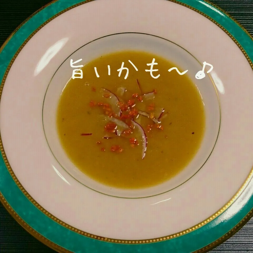 Snapdishの料理写真:玉ねぎ100%の本格的なオニオンスープ作ってみた🎵|マイケルの料理さん