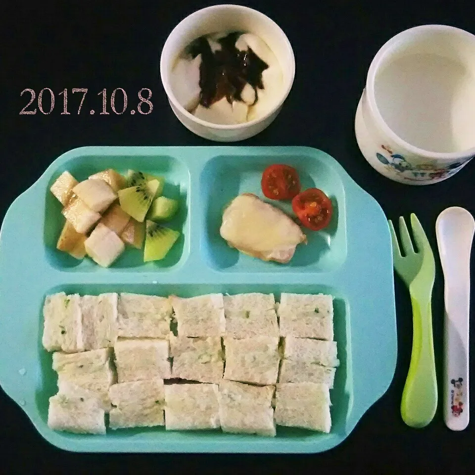 1歳 朝ごはん|✳ku✳さん