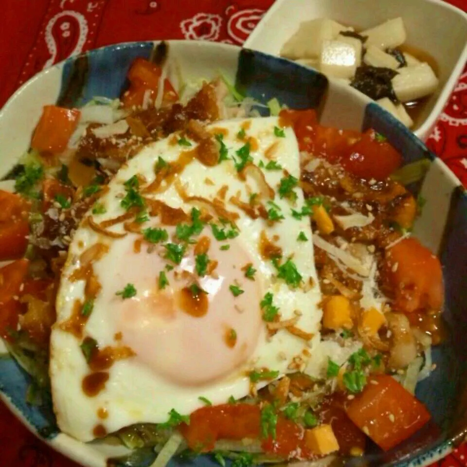 夏の家カフェさんの【タコライスな親子丼】で晩御飯☆|とももんさん