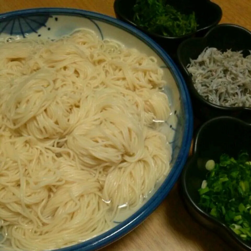 今日はそうめん☆|とももんさん