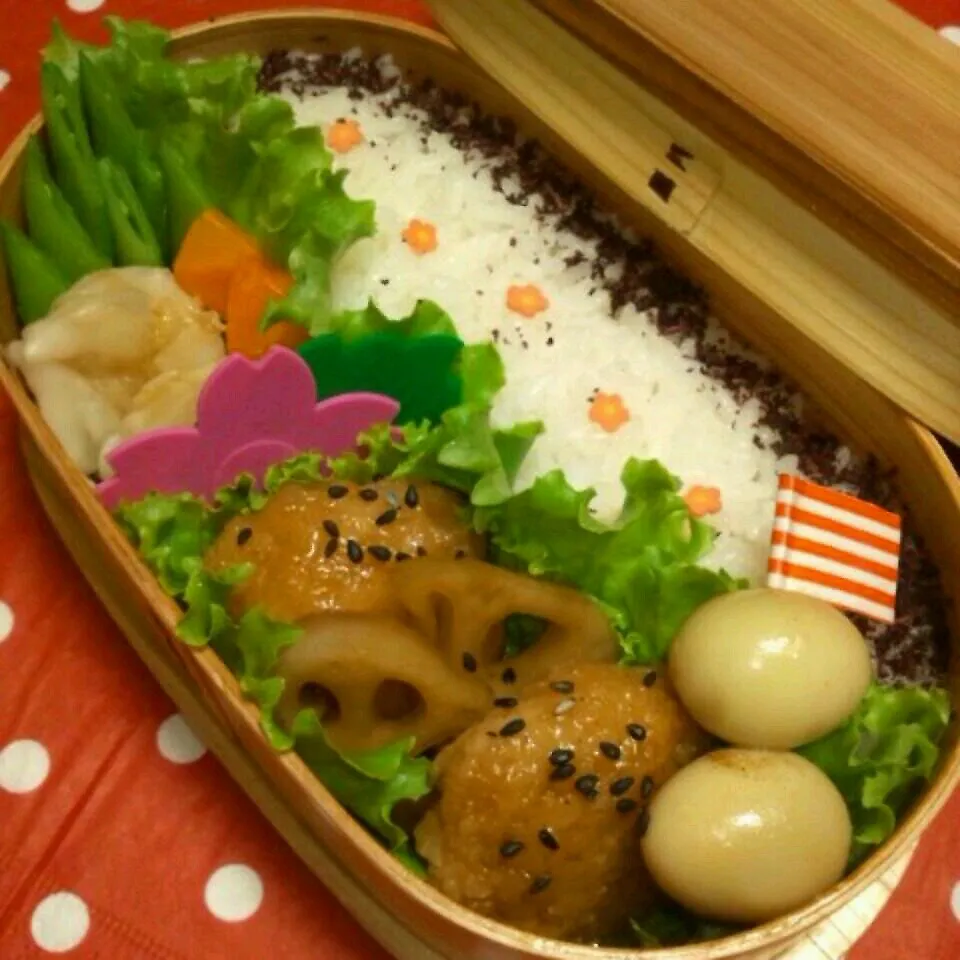 Snapdishの料理写真:旦那の夜勤弁当☆【5/1】|とももんさん