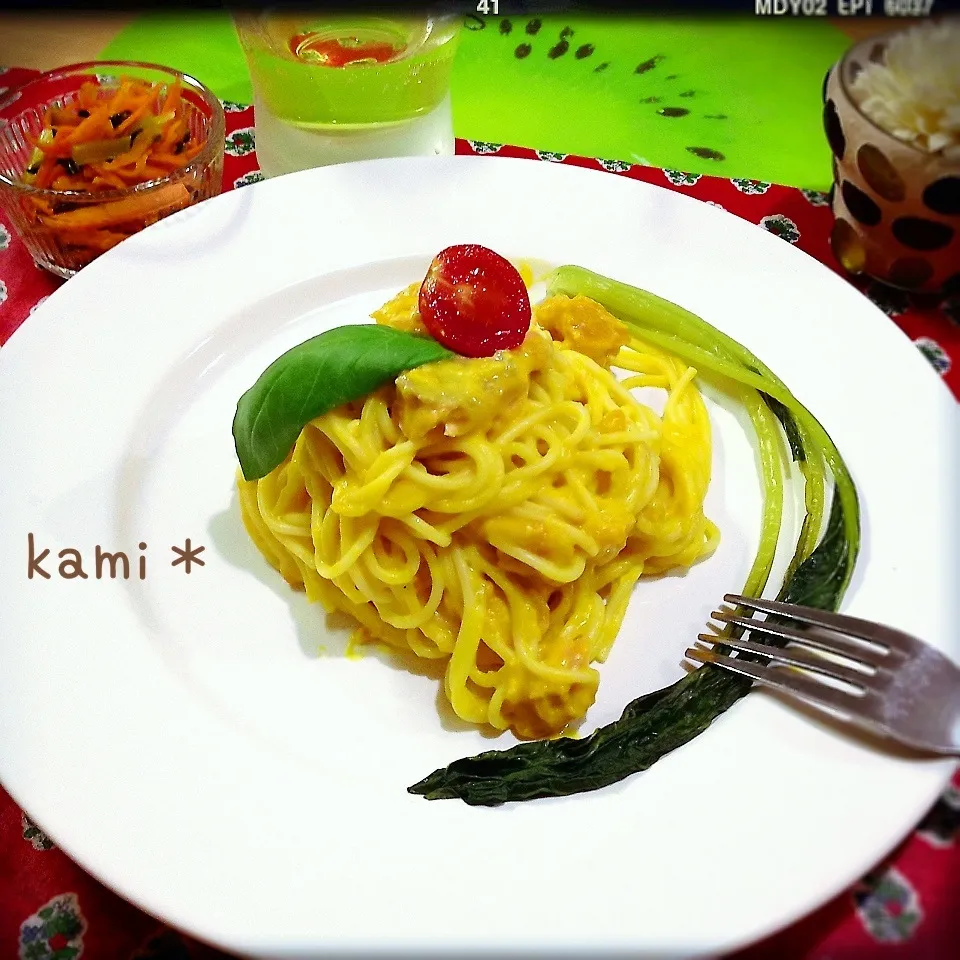 こってり☆かぼちゃと鮭のチーズクリームパスタ♪|kamiさん