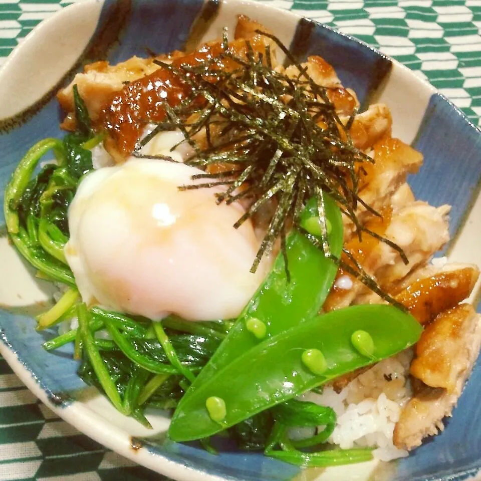 鶏の照り焼き丼♪温玉のっけ☆|とももんさん