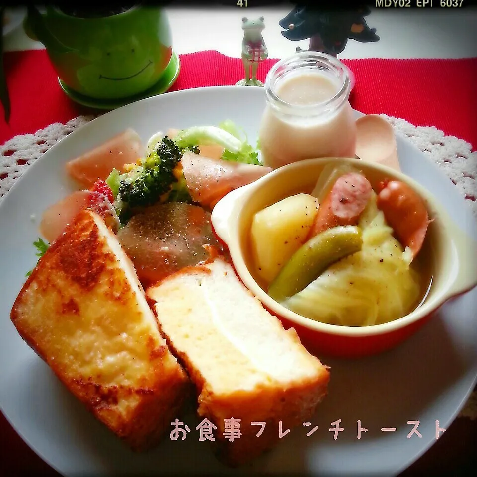 お食事ﾁｰｽﾞフレンチトーストとﾎﾟﾄﾌのランチ♪|つばさ(nao)さん