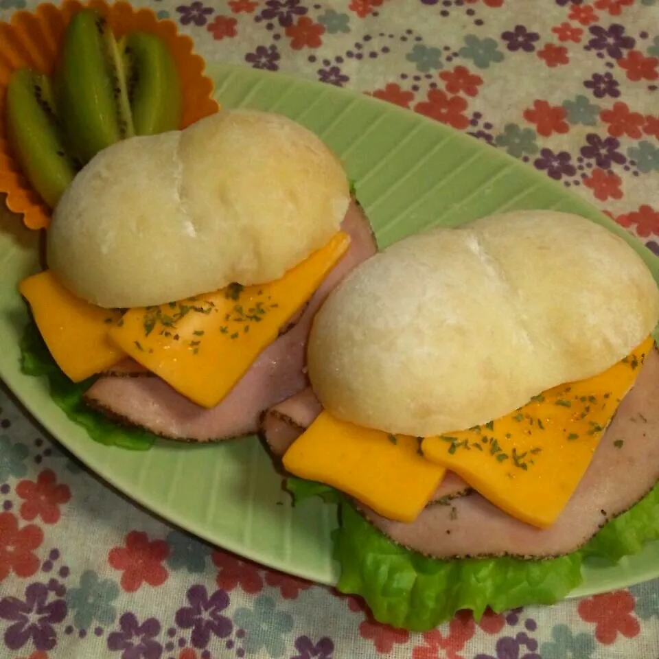 今日の朝ごパン☆|とももんさん