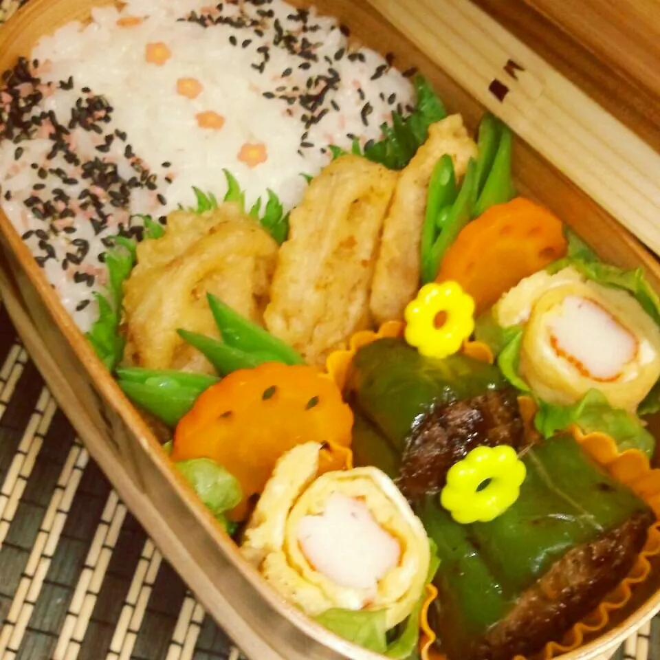 Snapdishの料理写真:旦那の夜勤弁当☆【3/5】|とももんさん