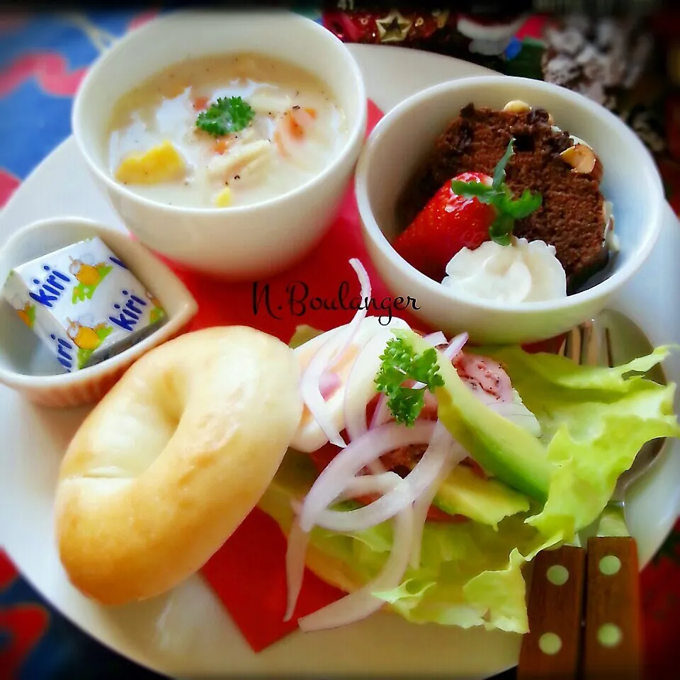 ﾍﾟｯﾊﾟｰﾋﾞｰﾌﾍﾞｰｸﾞﾙｻﾝﾄﾞのlunch♪|つばさ(nao)さん