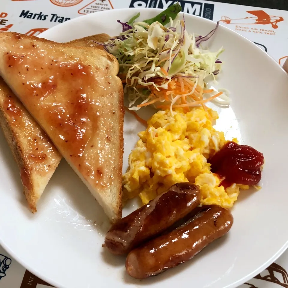 Snapdishの料理写真:ワンプレートで朝ご飯♡|kazumi_a♡さん