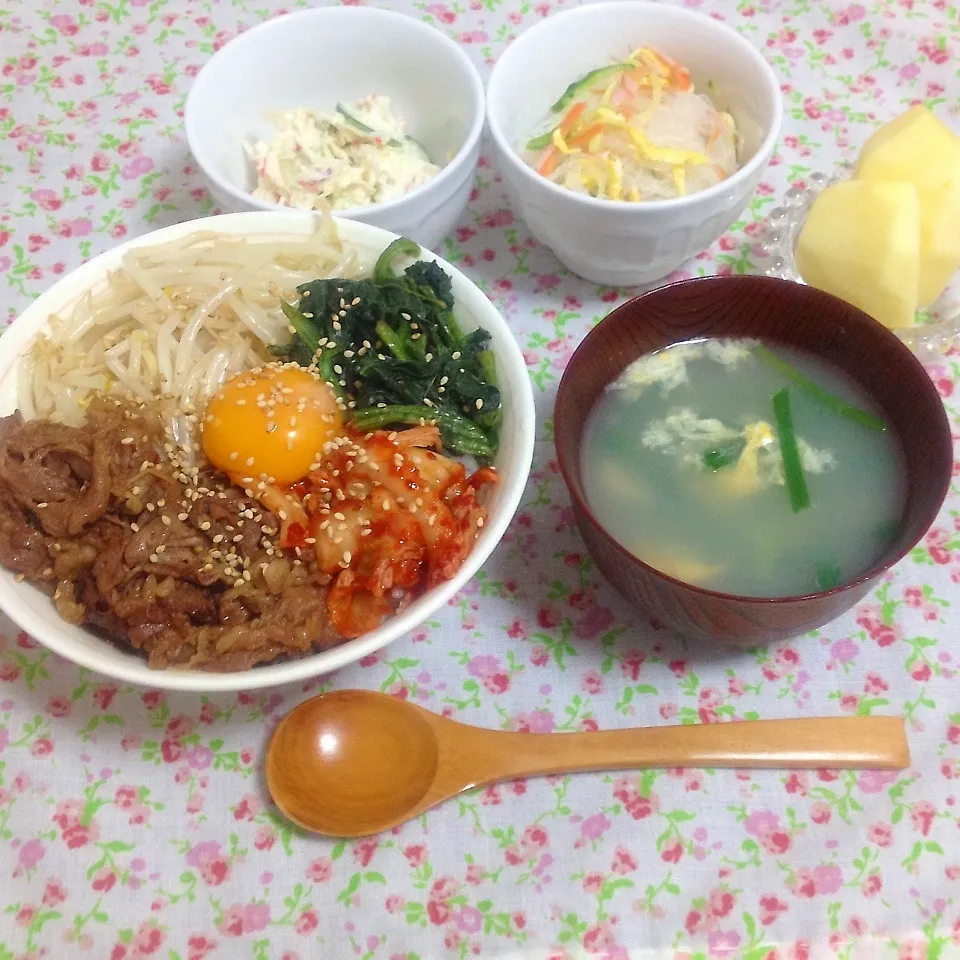 Snapdishの料理写真:♡ビビンバ丼♪Ｍizukiさんのバンサンスー|kazumi_a♡さん