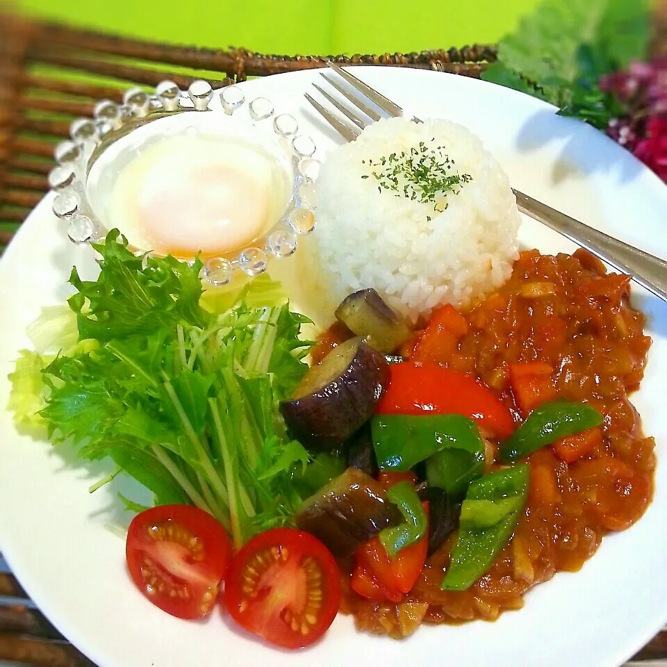 挽き肉50㌘だけの野菜ｷｰﾏｶﾚｰ温玉添ぇ♪|つばさ(nao)さん