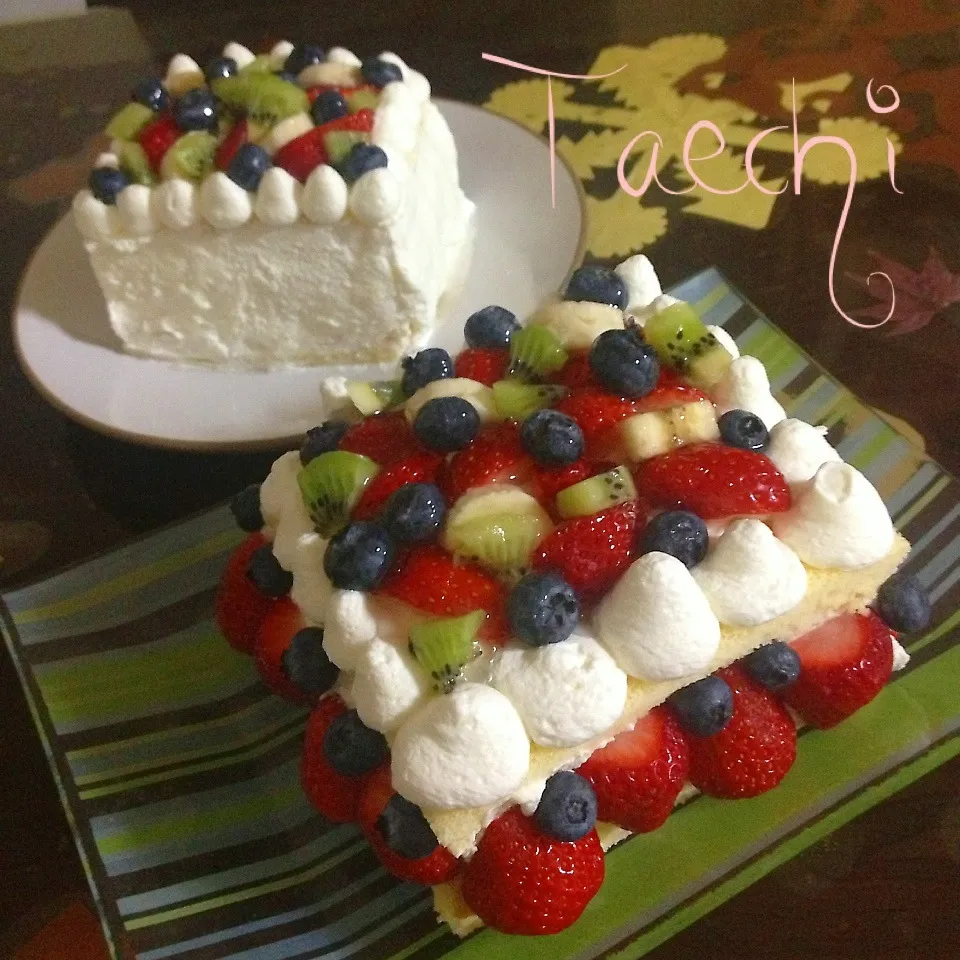 フルーツの宝箱ケーキ|Taechi309さん