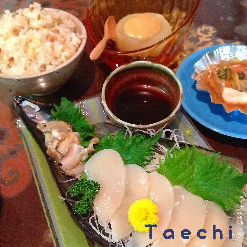 平貝のお刺身、豆ご飯、ふろふき大根|Taechi309さん