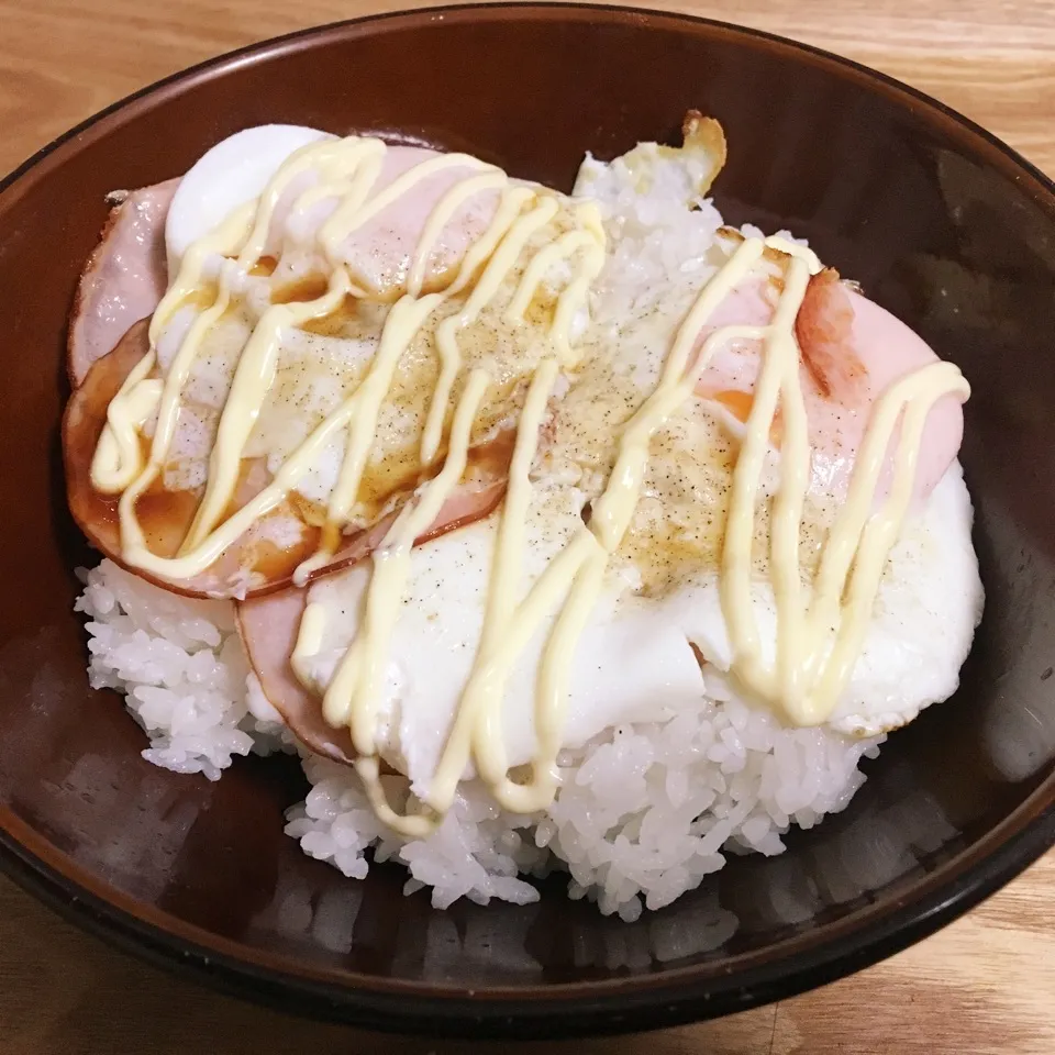 ハムエッグ丼|まぁたんさん