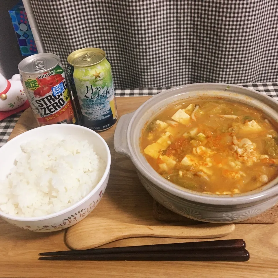 Snapdishの料理写真:たらのチリ鍋|まぁたんさん