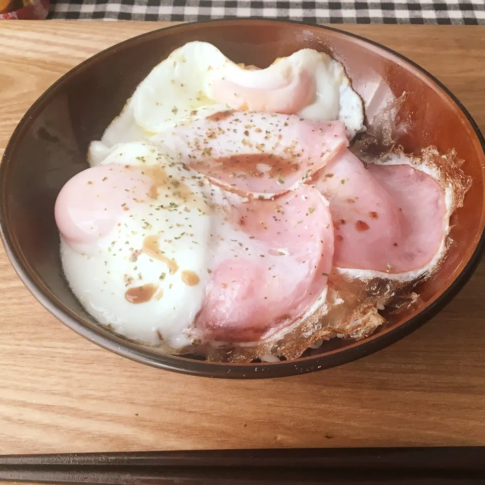 ハムエッグ丼|まぁたんさん