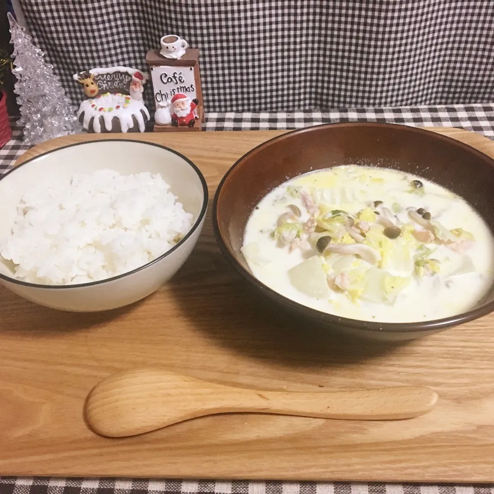 鮭と白菜のミルクスープ|まぁたんさん