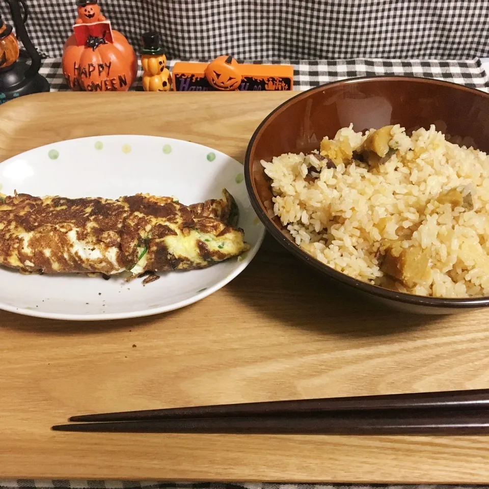 ニラ卵焼き＆焼きいもの炊き込みご飯|まぁたんさん