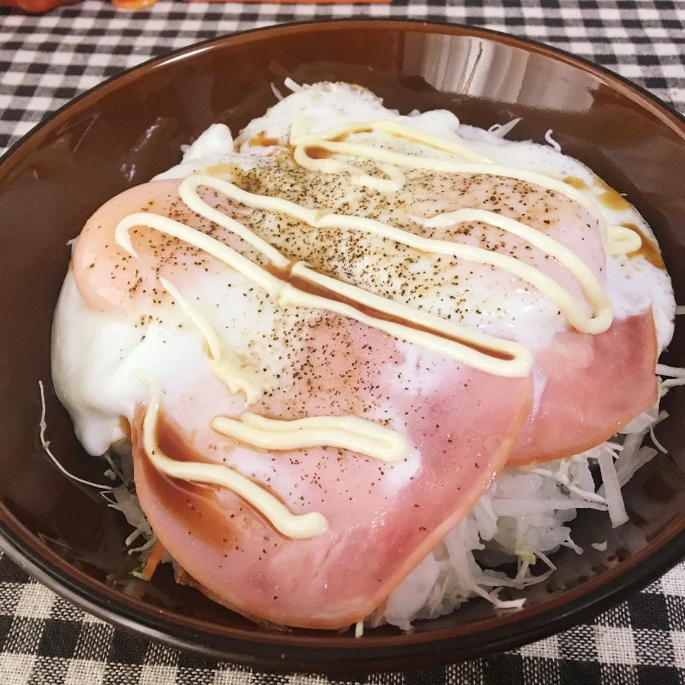 【定番】ハムエッグ丼|まぁたんさん