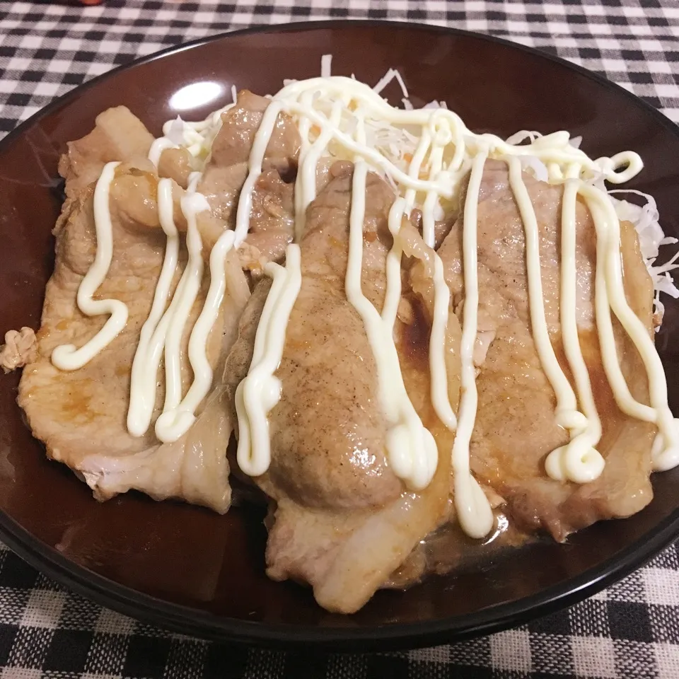 Snapdishの料理写真:豚のしょうが焼き定食|まぁたんさん