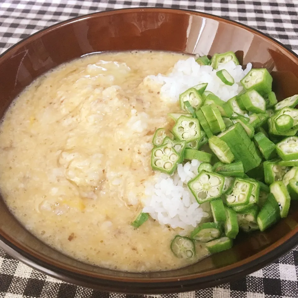 【飯研】とろろとオクラのねばねば丼|まぁたんさん