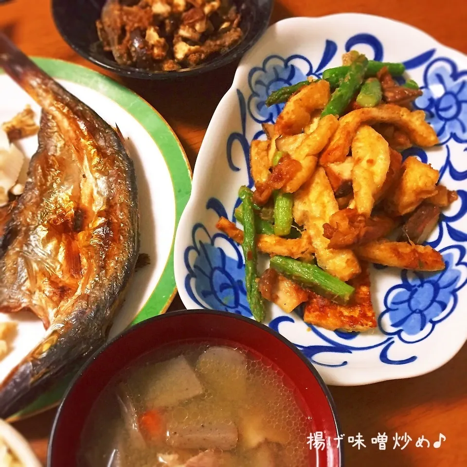 Snapdishの料理写真:＊ほっこり豚汁と生揚げ味噌炒め♪＊|ultramarineさん