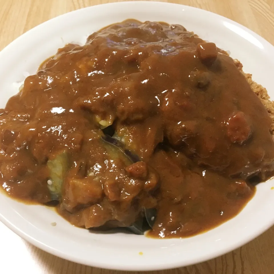 Snapdishの料理写真:コロッケカレーライス|まぁたんさん